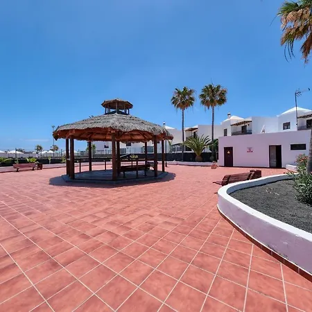 Ferienhaus Casa Yare, Shared Pool, Air-con, Fast Wifi Costa Teguise