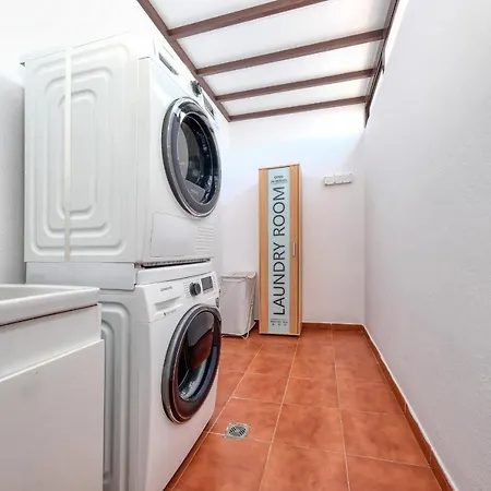 Casa Yare, Shared Pool, Air-con, Fast Wifi * كوستا تاغيسي