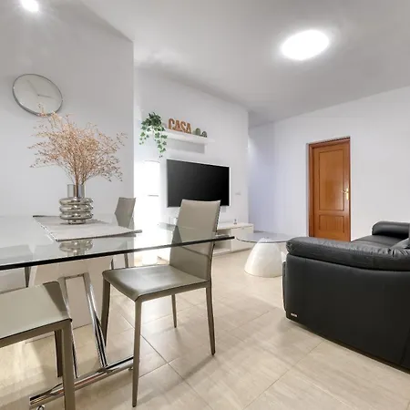 Casa Yare, Shared Pool, Air-con, Fast Wifi بيت للعطل كوستا تاغيسي